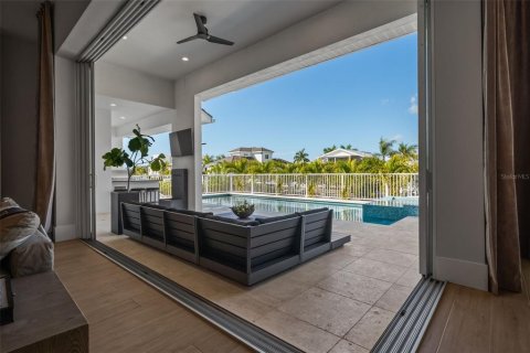 House in Sarasota, Florida 4 bedrooms, 285.86 sq.m. № 2237049 - photo 19