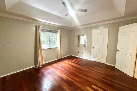 Townhouse in Homestead, Florida 3 bedrooms, 141.03 sq.m. № 2013758 - photo 21