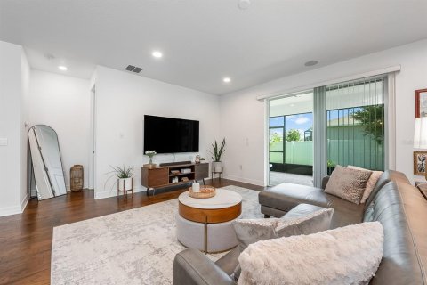 Casa en venta en Winter Garden, Florida, 3 dormitorios, 206.61 m2 № 1909468 - foto 3