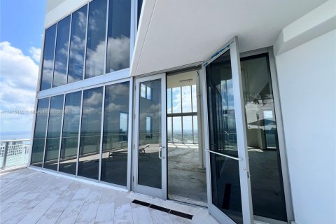 Commercial property in Miami, Florida № 1766874 - photo 5
