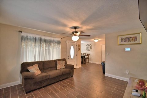 House in Bartow, Florida 3 bedrooms, 219.53 sq.m. № 1667124 - photo 10