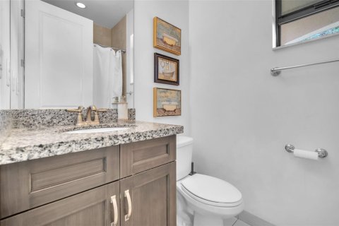 Villa ou maison à louer à Pembroke Pines, Floride: 4 chambres, 222.69 m2 № 2071069 - photo 17
