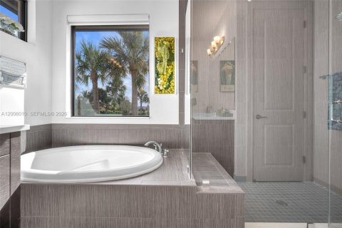 Villa ou maison à louer à Pembroke Pines, Floride: 4 chambres, 222.69 m2 № 2071069 - photo 24