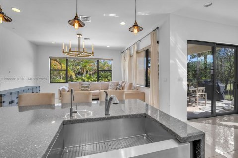 Villa ou maison à louer à Pembroke Pines, Floride: 4 chambres, 222.69 m2 № 2071069 - photo 7