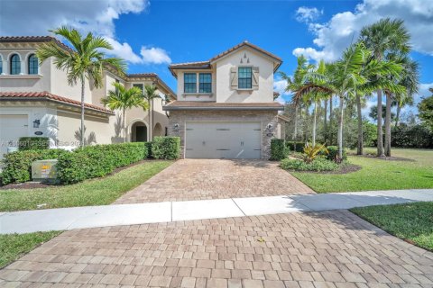 Villa ou maison à Pembroke Pines, Floride 4 chambres, 222.69 m2 № 2071069