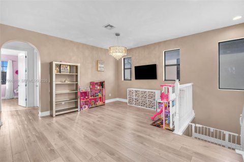 Villa ou maison à louer à Pembroke Pines, Floride: 4 chambres, 222.69 m2 № 2071069 - photo 27