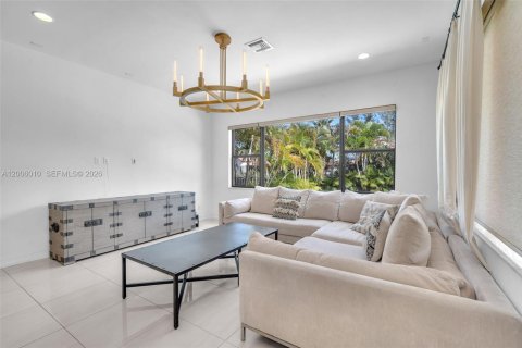Villa ou maison à louer à Pembroke Pines, Floride: 4 chambres, 222.69 m2 № 2071069 - photo 12