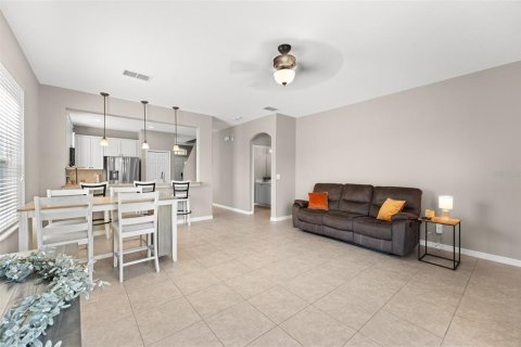 House in Port Orange, Florida 3 bedrooms, 181.25 sq.m. № 2396210 - photo 15