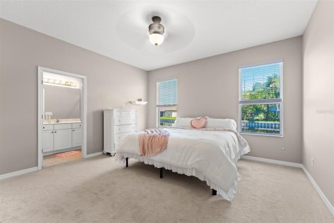 House in Port Orange, Florida 3 bedrooms, 181.25 sq.m. № 2396210 - photo 18