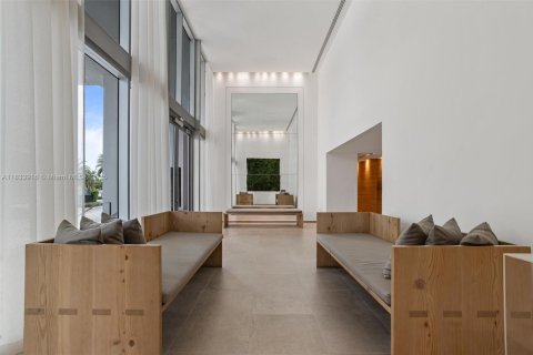 Condo in Miami, Florida, 1 bedroom  № 1816384 - photo 21