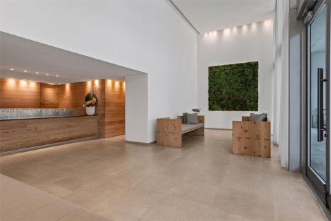 Condo in Miami, Florida, 1 bedroom  № 1816384 - photo 23