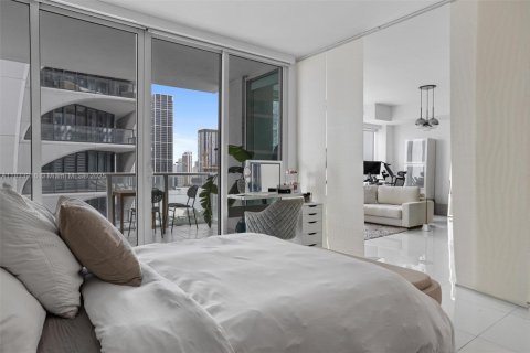 Condo in Miami, Florida, 1 bedroom  № 1816384 - photo 30