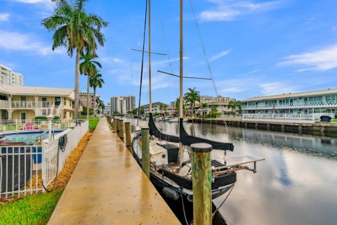 Condo in Fort Lauderdale, Florida, 2 bedrooms  № 2375007 - photo 30