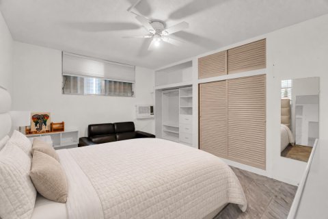 Condo in Fort Lauderdale, Florida, 2 bedrooms  № 2375007 - photo 18
