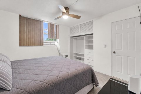 Condo in Fort Lauderdale, Florida, 2 bedrooms  № 2375007 - photo 23