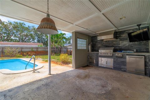 House in Seminole, Florida 3 bedrooms, 209.03 sq.m. № 1770195 - photo 11