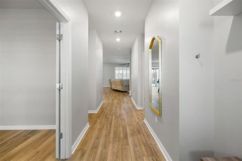 Casa en venta en Bradenton, Florida, 4 dormitorios, 265.61 m2 № 1901833 - foto 8