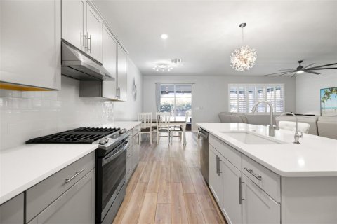 Casa en venta en Bradenton, Florida, 4 dormitorios, 265.61 m2 № 1901833 - foto 14