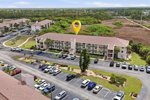 Condo in Punta Gorda, Florida, 2 bedrooms № 2205574