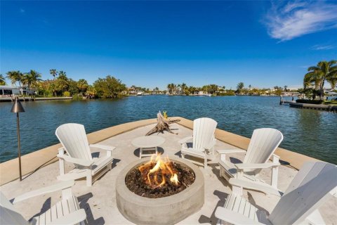 Villa ou maison à vendre à Anna Maria, Floride: 4 chambres, 345.78 m2 № 2396529 - photo 18