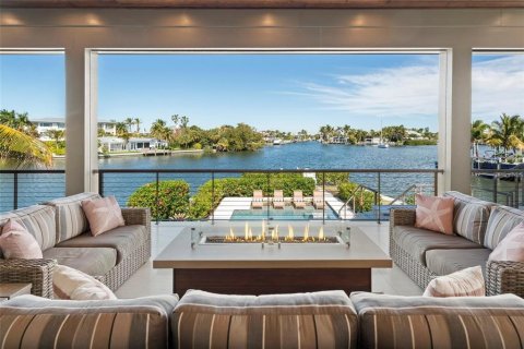 Villa ou maison à vendre à Anna Maria, Floride: 4 chambres, 345.78 m2 № 2396529 - photo 27