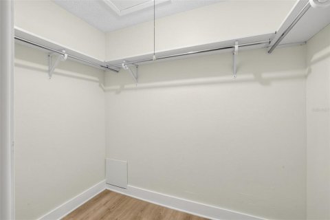 Villa ou maison à vendre à Pinellas Park, Floride: 2 chambres, 147.44 m2 № 2410190 - photo 17