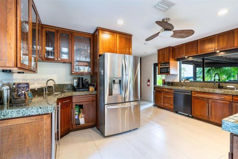 Villa ou maison à louer à Wilton Manors, Floride: 5 chambres, 335.47 m2 № 1943012 - photo 15