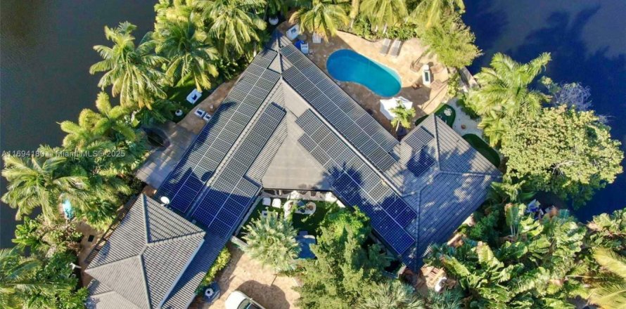 Villa ou maison à Wilton Manors, Floride 5 chambres, 335.47 m2 № 1943012