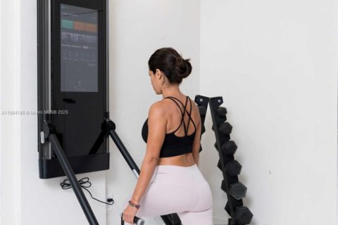 Villa ou maison à louer à Wilton Manors, Floride: 5 chambres, 335.47 m2 № 1943012 - photo 7