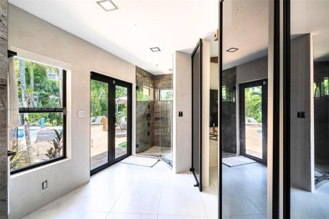 Villa ou maison à louer à Wilton Manors, Floride: 5 chambres, 335.47 m2 № 1943012 - photo 22