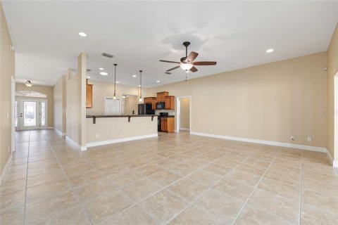 House in Ocala, Florida 4 bedrooms, 222.32 sq.m. № 2149660 - photo 17