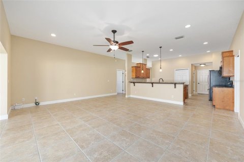 House in Ocala, Florida 4 bedrooms, 222.32 sq.m. № 2149660 - photo 12