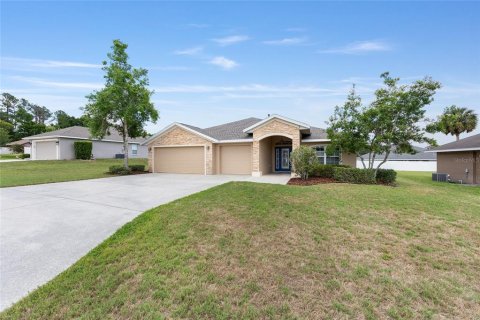 House in Ocala, Florida 4 bedrooms, 222.32 sq.m. № 2149660 - photo 4