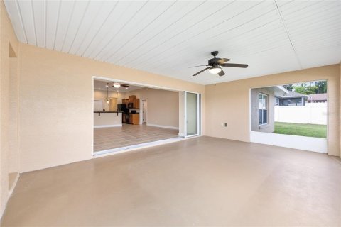 House in Ocala, Florida 4 bedrooms, 222.32 sq.m. № 2149660 - photo 23