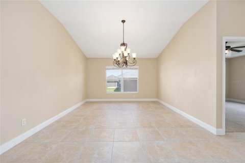 House in Ocala, Florida 4 bedrooms, 222.32 sq.m. № 2149660 - photo 10