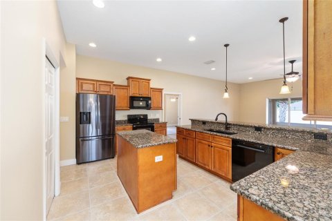House in Ocala, Florida 4 bedrooms, 222.32 sq.m. № 2149660 - photo 16