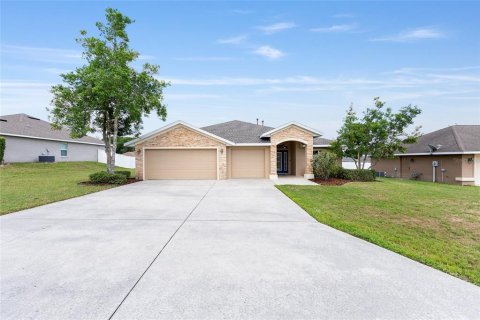 House in Ocala, Florida 4 bedrooms, 222.32 sq.m. № 2149660 - photo 2