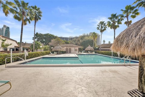 Casa en venta en Hallandale Beach, Florida, 3 dormitorios, 150.87 m2 № 1989352 - foto 29