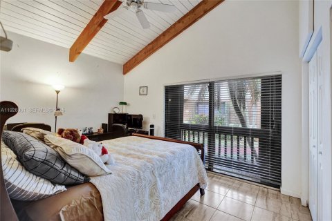 Casa en venta en Hallandale Beach, Florida, 3 dormitorios, 150.87 m2 № 1989352 - foto 8