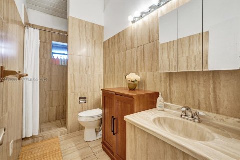 Casa en venta en Hallandale Beach, Florida, 3 dormitorios, 150.87 m2 № 1989352 - foto 14