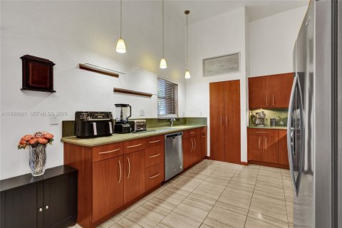 Casa en venta en Hallandale Beach, Florida, 3 dormitorios, 150.87 m2 № 1989352 - foto 19