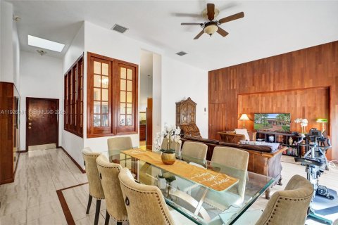 Casa en venta en Hallandale Beach, Florida, 3 dormitorios, 150.87 m2 № 1989352 - foto 24