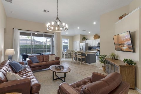 House in Kissimmee, Florida 4 bedrooms, 170.38 sq.m. № 1789584 - photo 7