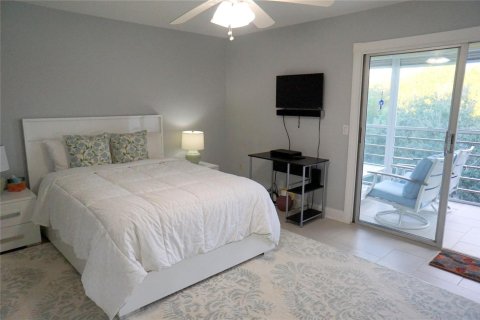 Condo in Deerfield Beach, Florida, 1 bedroom  № 2253581 - photo 12