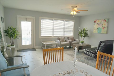 Condo in Deerfield Beach, Florida, 1 bedroom  № 2253581 - photo 8