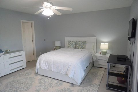 Condo in Deerfield Beach, Florida, 1 bedroom  № 2253581 - photo 13