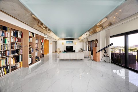 Купить кондоминиум в Майами, Флорида 1 комната, 215.53м2, № 2034891 - фото 8
