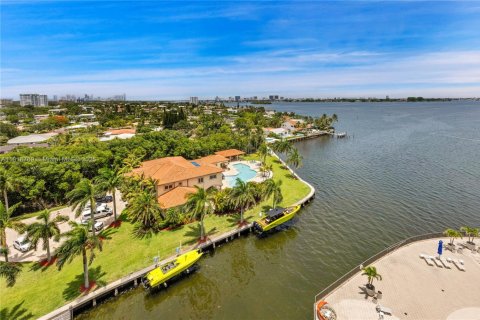 Купить кондоминиум в Майами, Флорида 1 комната, 215.53м2, № 2034891 - фото 2