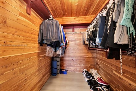 Купить кондоминиум в Майами, Флорида 1 комната, 215.53м2, № 2034891 - фото 21