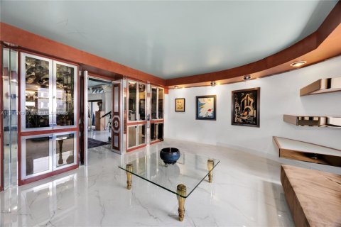 Купить кондоминиум в Майами, Флорида 1 комната, 215.53м2, № 2034891 - фото 10